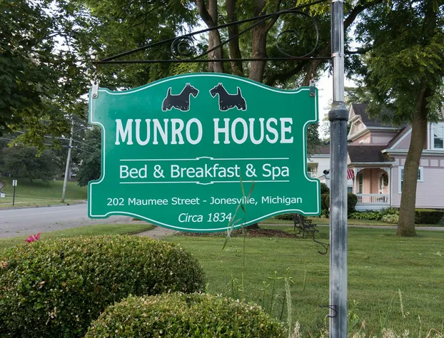 Munro House B And B hotel detail image 2
