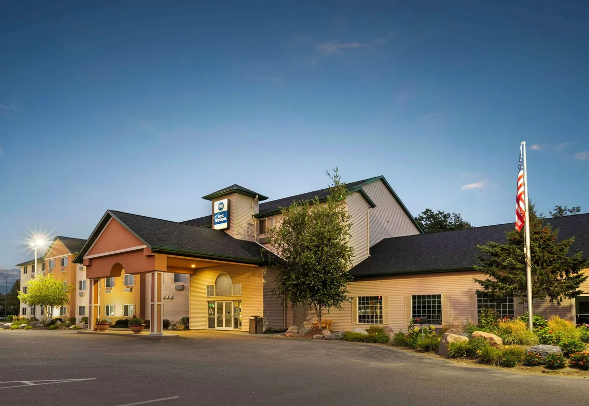 Best Western Wittenberg Inn hotel hero