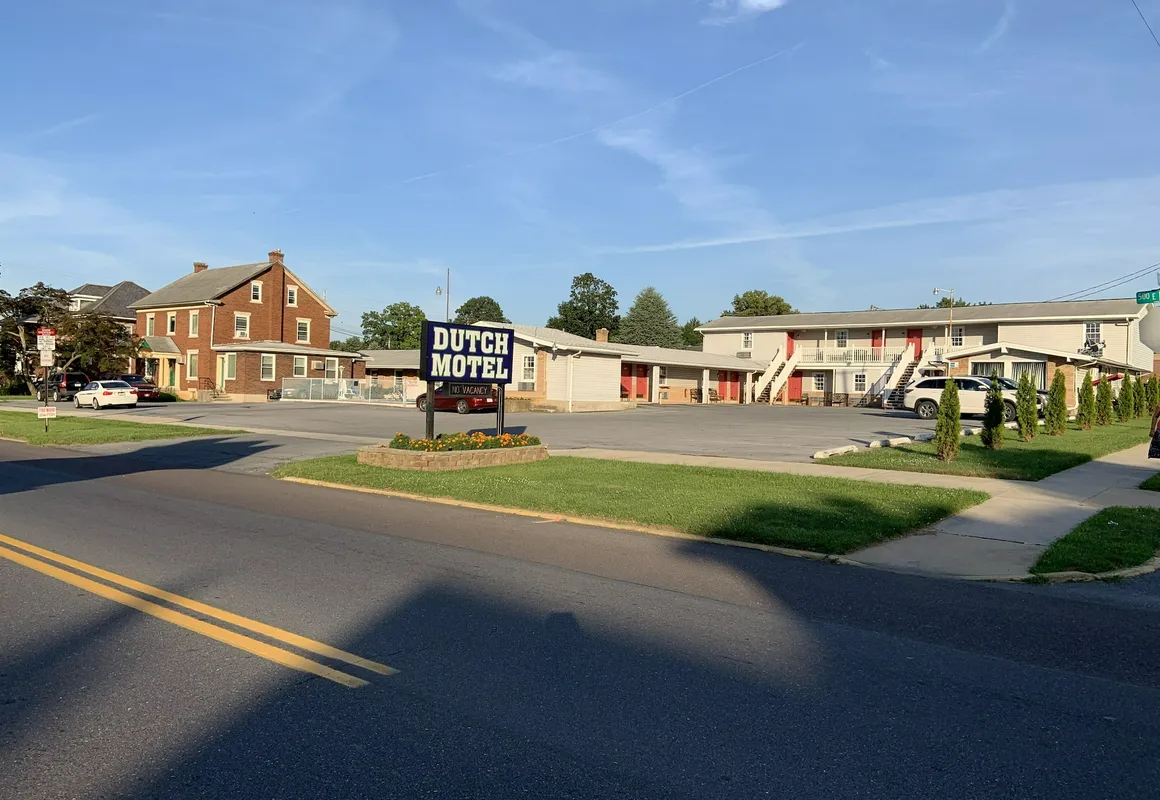 Dutch Motel Palmyra hotel hero