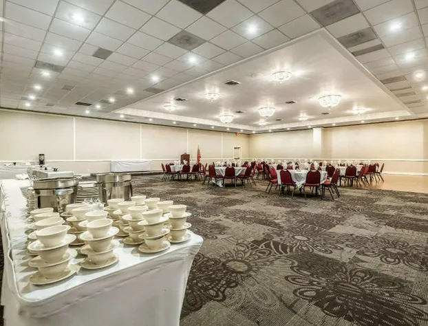 Quality Inn Bradley - Bourbonnais hotel detail image 1