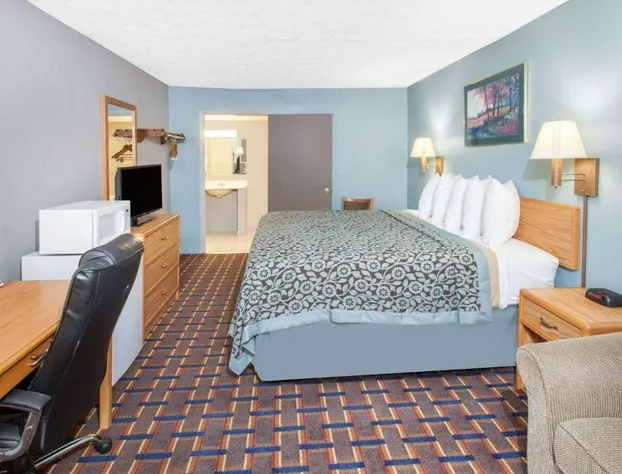 Days Inn by Wyndham Farmer City hotel detail image 2