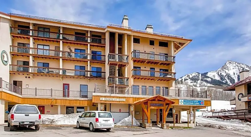 Crested Butte Mountain Resort Properties hotel hero