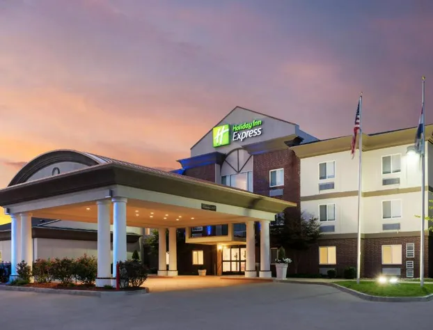 Holiday Inn Express Warrenton by IHG hotel detail image 1