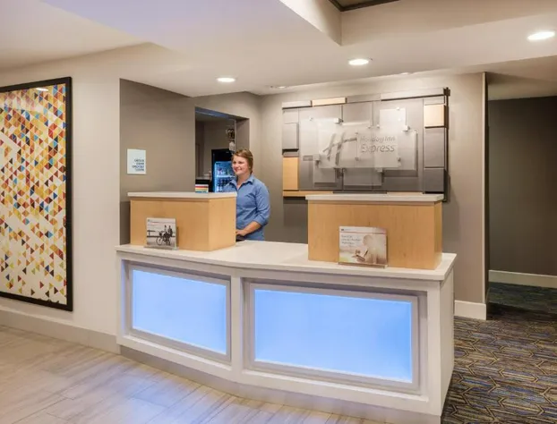 Holiday Inn Express Warrenton by IHG hotel detail image 2