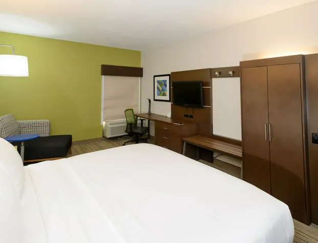 Holiday Inn Express Hillsborough by IHG hotel detail image 3