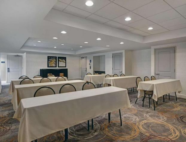 Homewood Suites by Hilton Eatontown hotel detail image 4