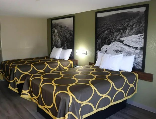 Super 8 by Wyndham Cabot hotel detail image 3