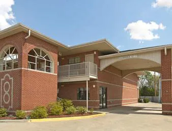 Super 8 by Wyndham Cabot hotel detail image 1