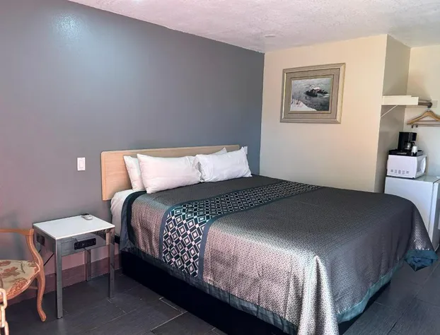 California Inn & Suites Adelanto US 395 hotel detail image 1