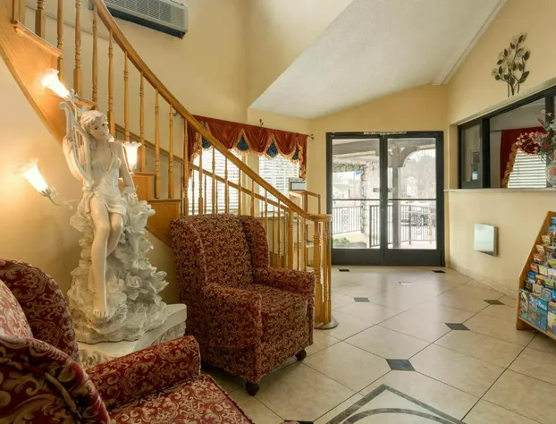 Triplodge of Santa Clarita hotel detail image 1