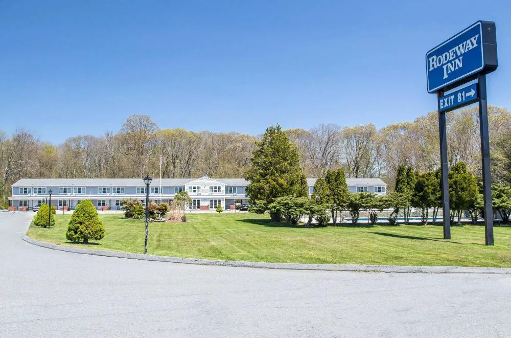 Rodeway Inn Waterford - New London hotel hero