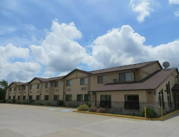 Super 8 by Wyndham Centerville hotel detail image 3