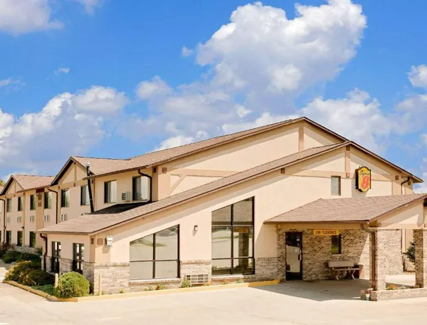 Super 8 by Wyndham Centerville hotel detail image 3