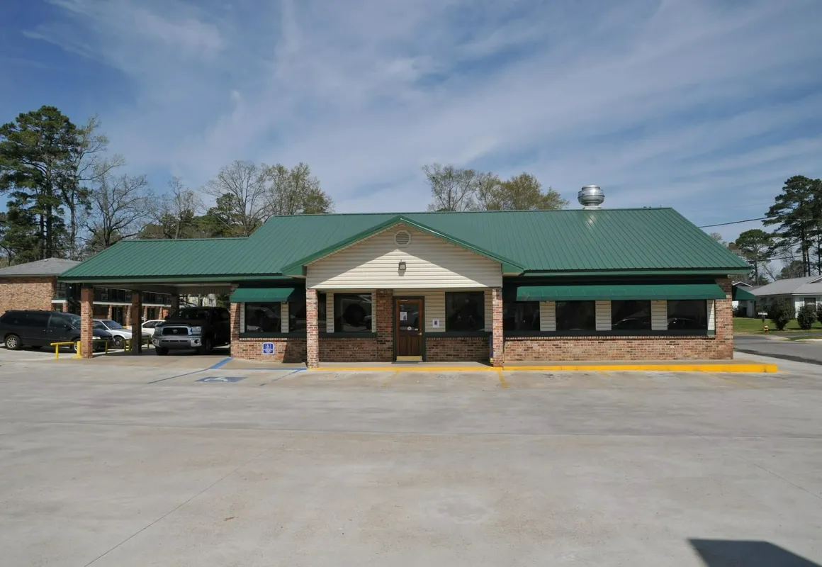 The Winnfield Lodge hotel hero