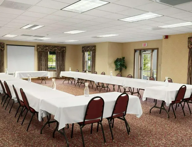 Days Inn by Wyndham Grayling hotel detail image 3