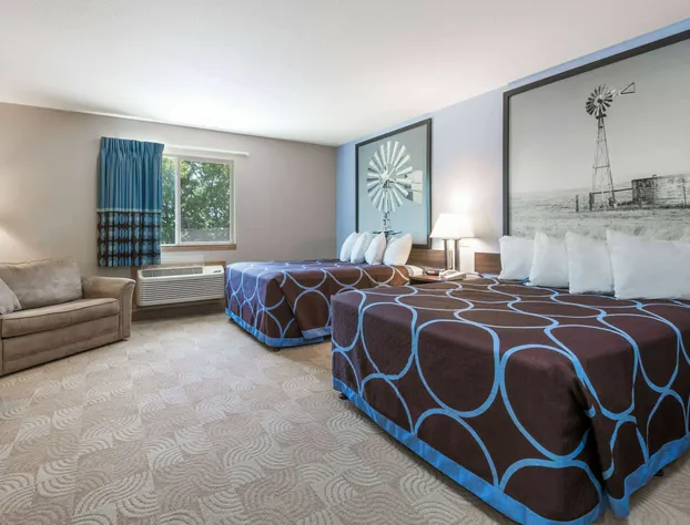 Super 8 by Wyndham Beloit KS hotel detail image 3