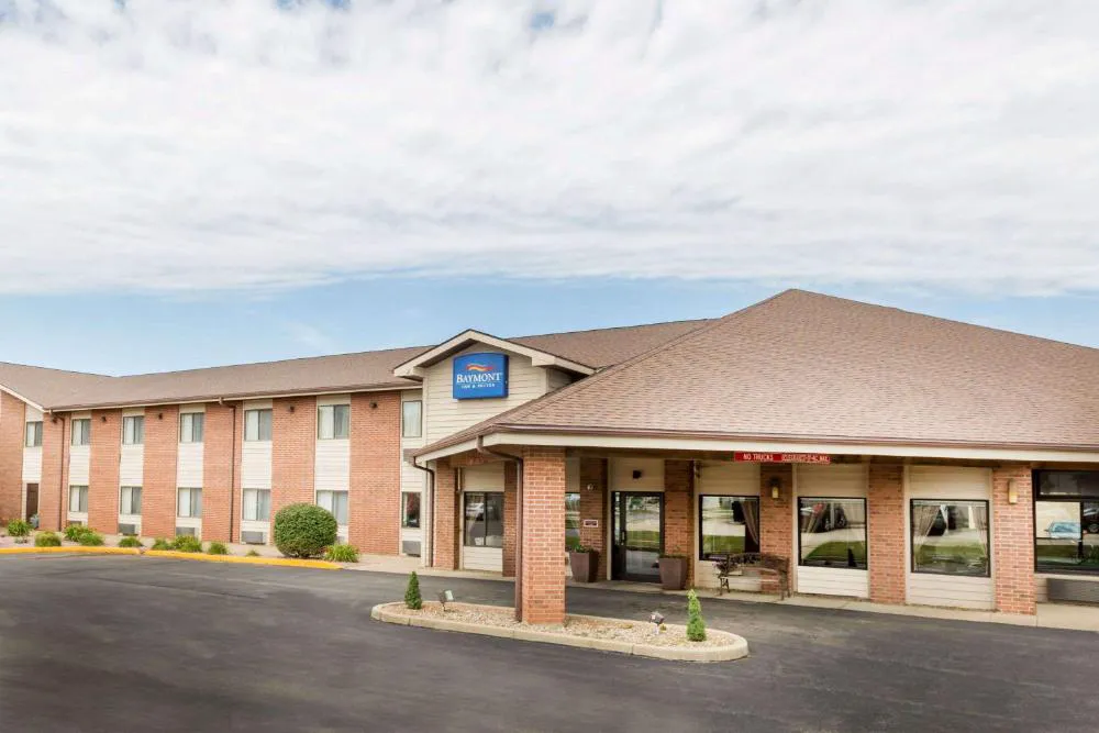 Baymont by Wyndham LeMars hotel hero