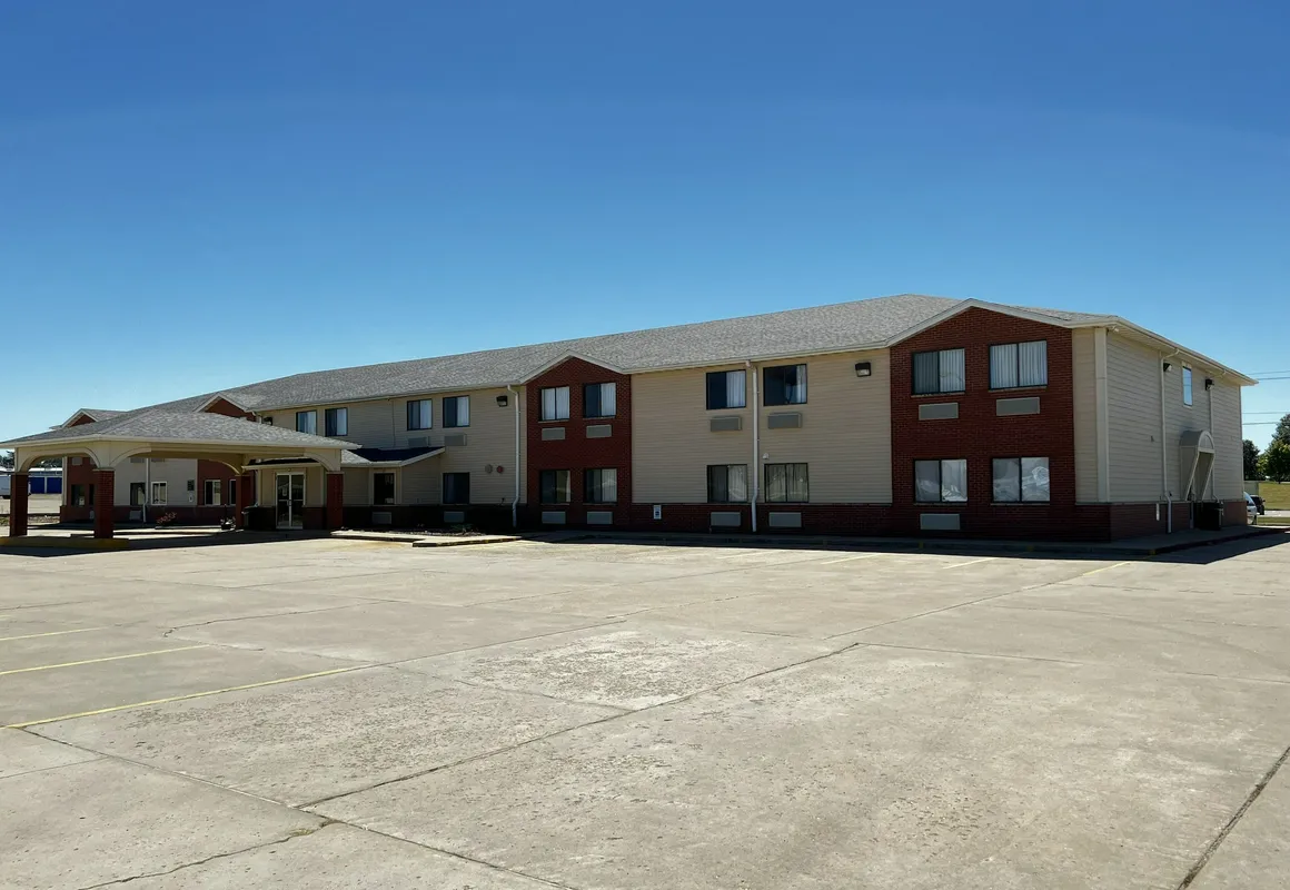 Designer Inn & Suites hotel hero