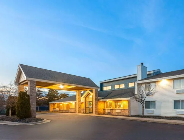 AmericInn by Wyndham Oscoda Near AuSable River hotel detail image 1