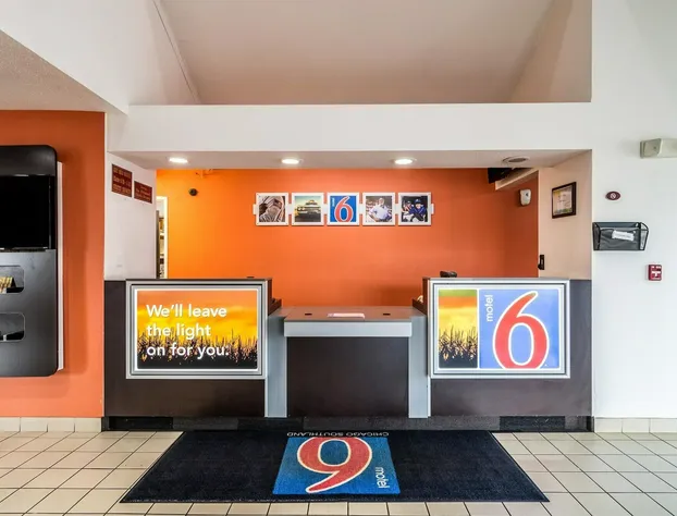 Motel 6 Harvey, IL hotel detail image 4