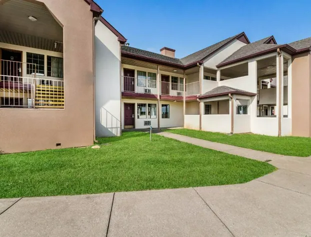 Red Roof Inn Cadiz hotel detail image 1