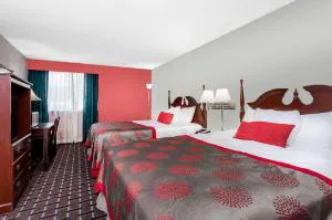 Ramada by Wyndham Henderson/Evansville hotel detail image 1