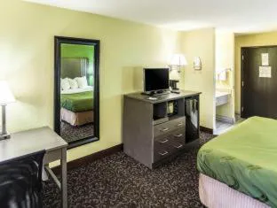 Quality Inn Decatur near US-224 hotel detail image 3