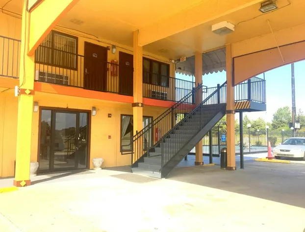 Executive Inn Express Delhi hotel detail image 1