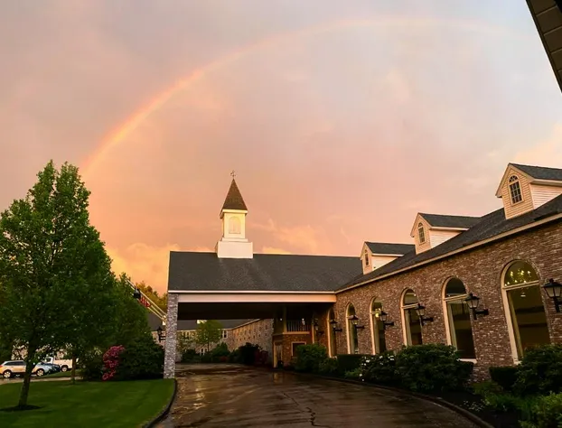 The Colonial Hotel hotel detail image 2