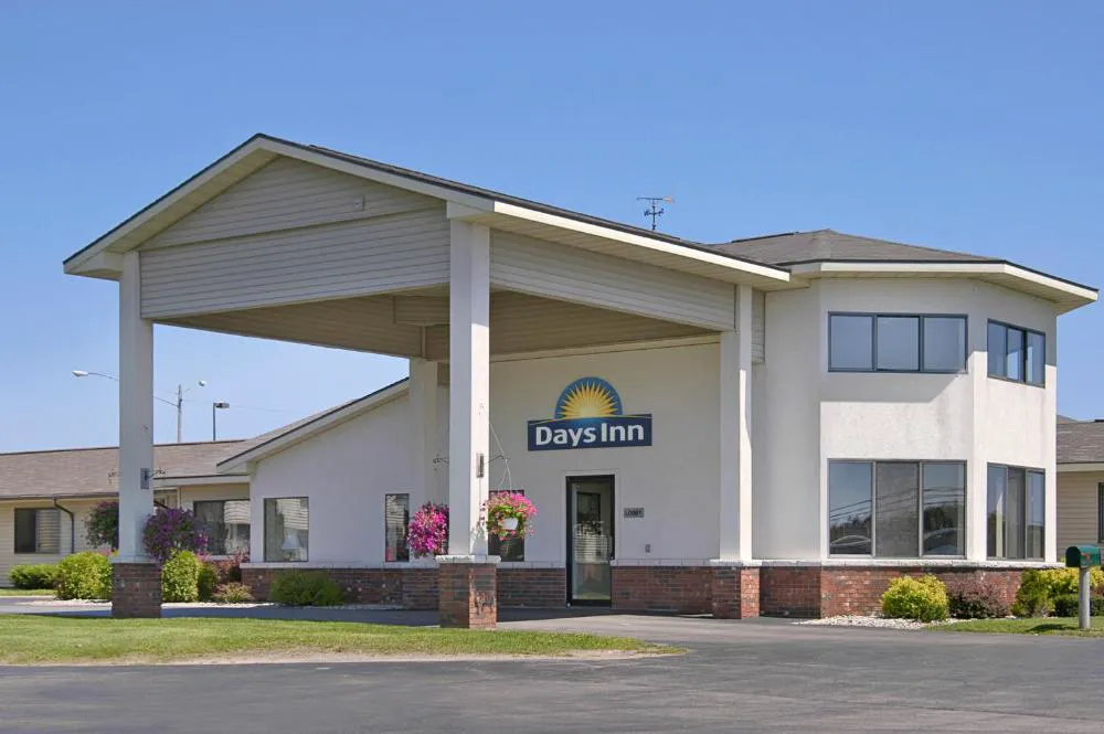 Days Inn by Wyndham Alpena hotel hero
