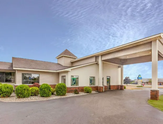 Days Inn by Wyndham Alpena hotel detail image 1