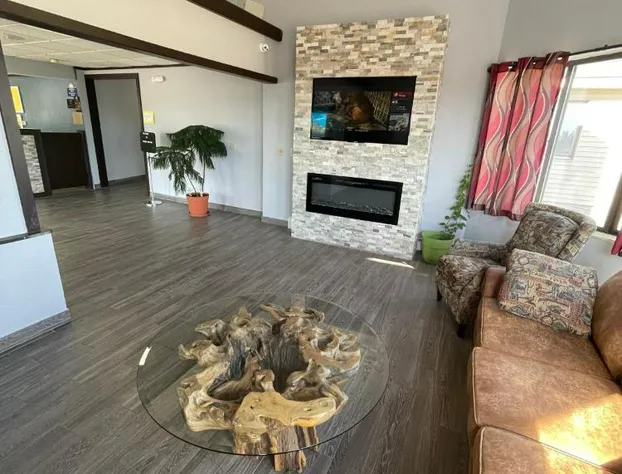 Days Inn by Wyndham Alpena hotel detail image 3