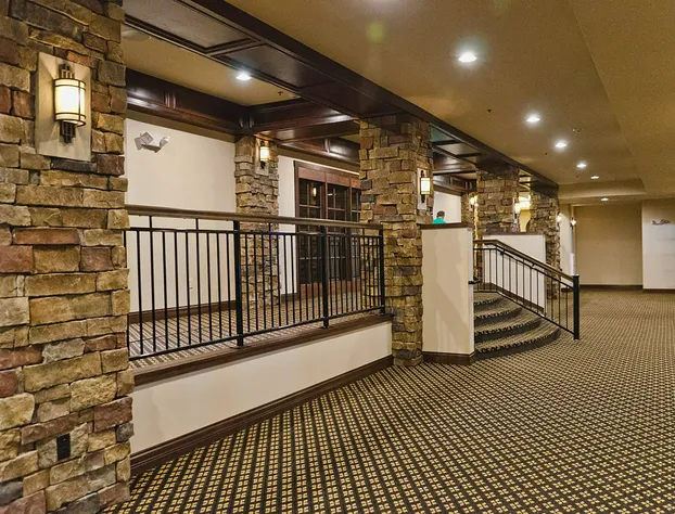 The Lodge at Old Kinderhook Golf Resort hotel detail image 4