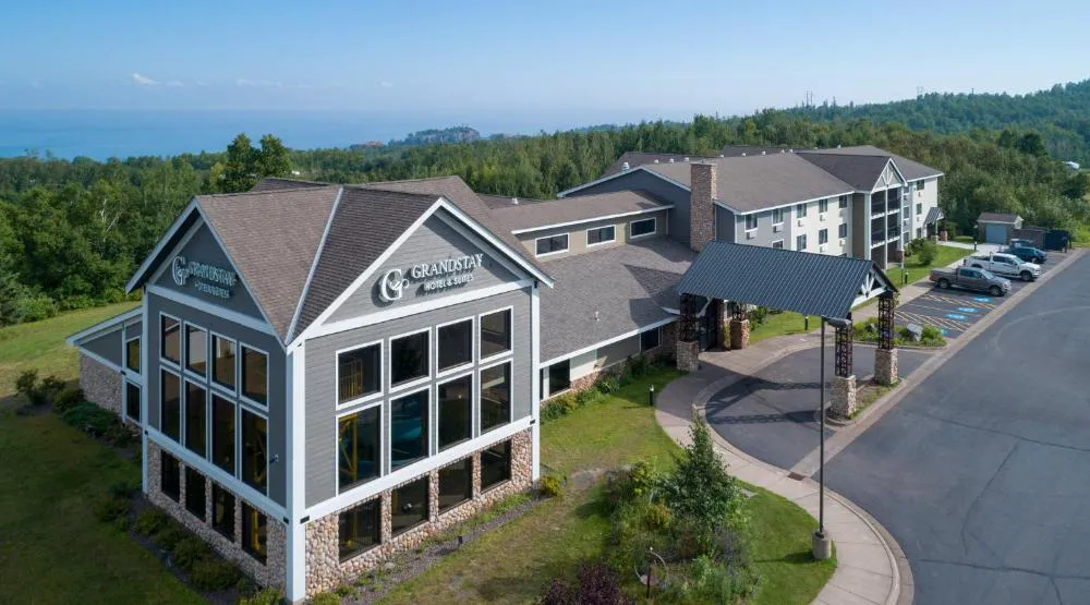 Black Beach Inn by GrandStay hotel hero