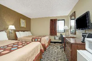 Super 8 by Wyndham Melrose hotel detail image 3