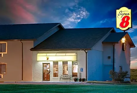 Super 8 by Wyndham Marshall hotel detail image 3