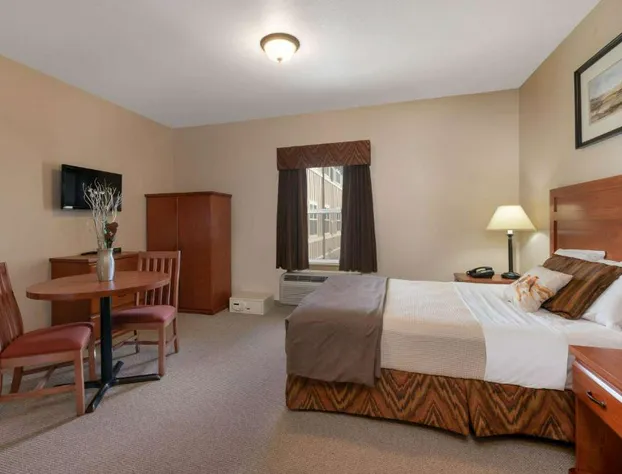 Clarion Hotel & Suites Williston hotel detail image 3