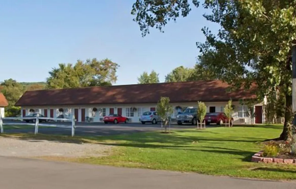 Red Carpet Inn and Suites Cooperstown hotel hero