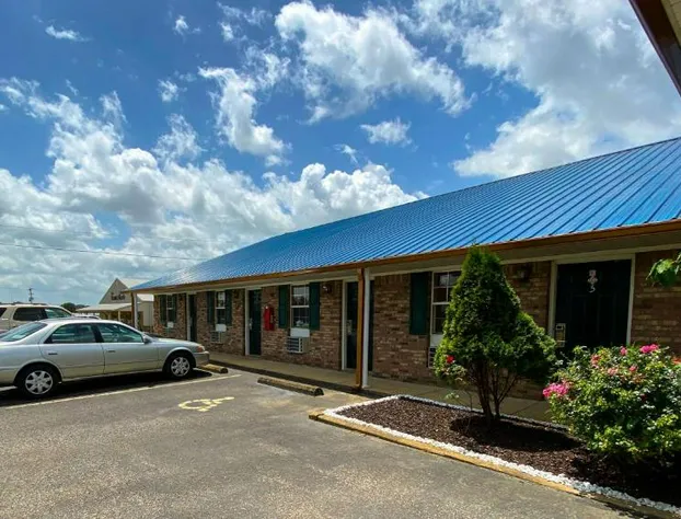 Rama Inn Bells hotel detail image 1