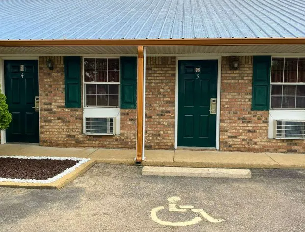 Rama Inn Bells hotel detail image 4