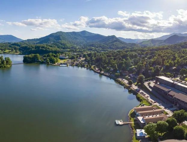 The Terrace at Lake Junaluska hotel detail image 3