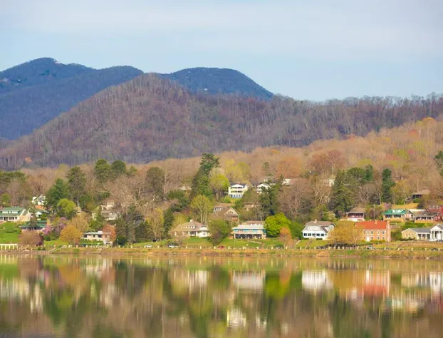 The Terrace at Lake Junaluska hotel detail image 4