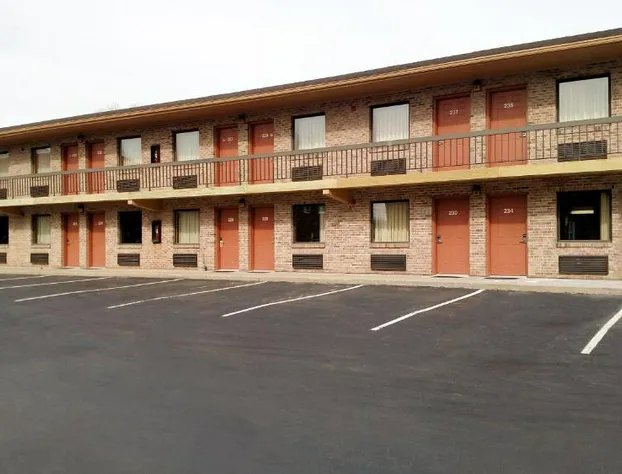 Americas Best Value Inn & Suites St. Marys hotel detail image 1