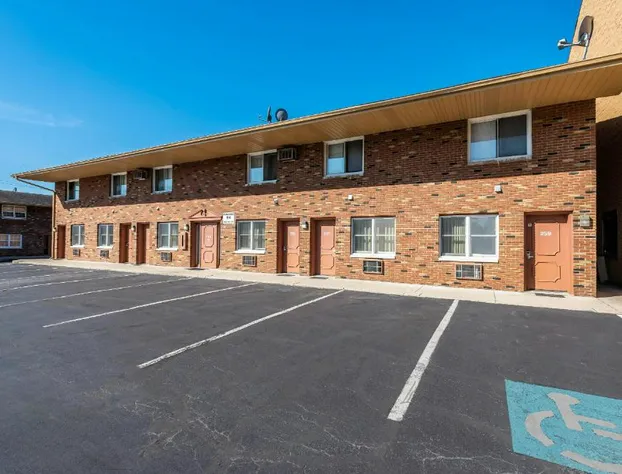 Americas Best Value Inn & Suites St. Marys hotel detail image 3