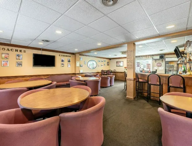 Americas Best Value Inn & Suites St. Marys hotel detail image 4