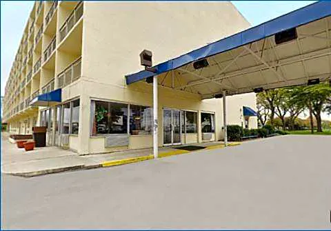 Travelodge by Wyndham Cleveland Airport hotel detail image 2