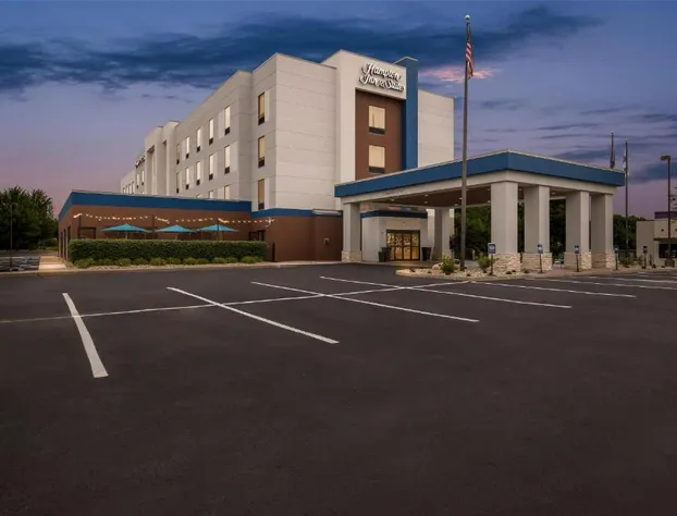 Hampton Inn & Suites Grove City hotel detail image 1