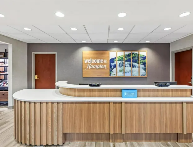 Hampton Inn & Suites Grove City hotel detail image 4