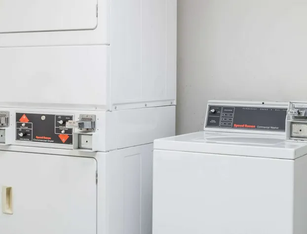 Days Inn by Wyndham Bedford hotel detail image 3