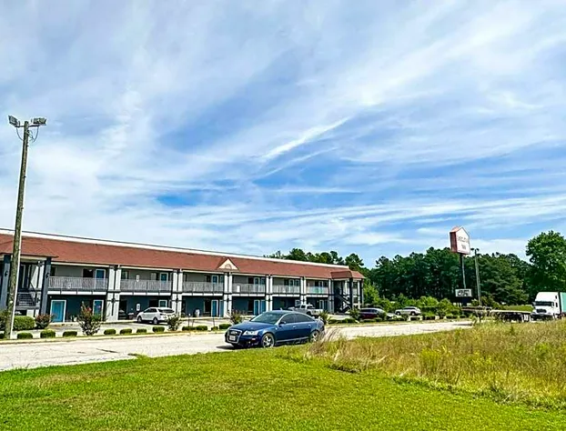 Executive Inn Ridgeway I-77 hotel detail image 2